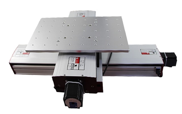 Podajnik XY programowalny oś X 70 i 80cm oś Y 30cm